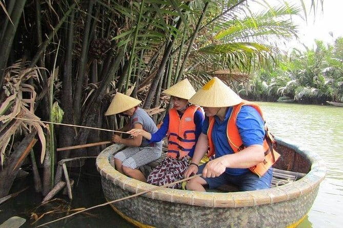 Hoi An - Hue: Daily Limousine Bus - What the 3-hour-30-minute timing means
