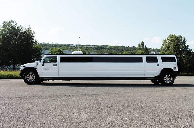 Hummer Limousine Airport Transfer - Who will enjoy this transfer most?