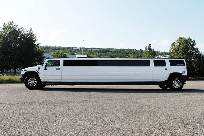 Hummer Limousine Airport Transfer - What happens on the way to the airport