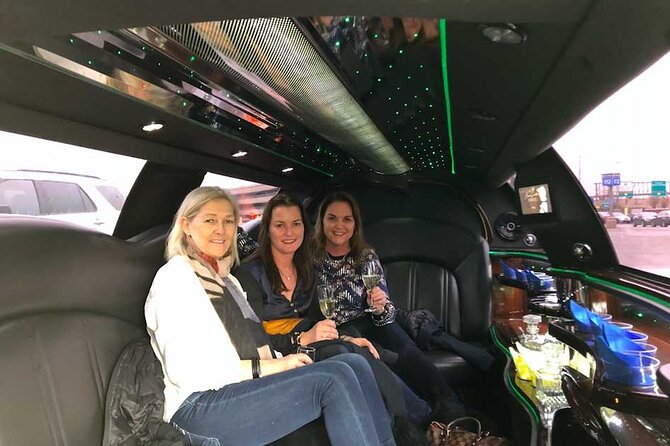 JFK Airport Limo Pick-up With Extra One Hour NYC Limo Sightseeing Tour - A private limo for up to seven people