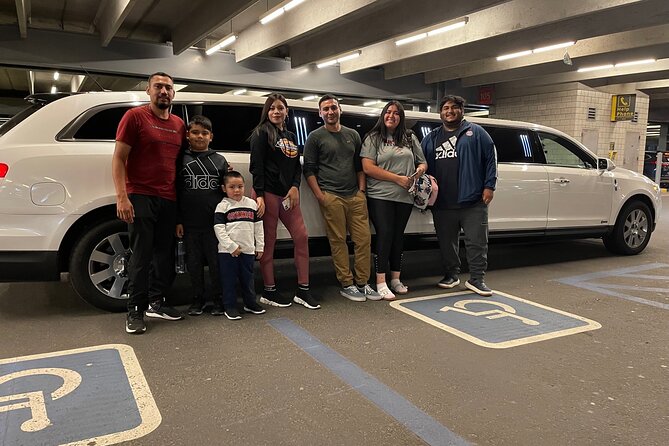 JFK Airport Limo Pick-up With Extra One Hour NYC Limo Sightseeing Tour - Who will get the most from this ride?