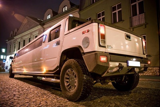 Krakow Airport (KRK) Premium Limo Transfer - The sparkling wine and bring-your-own-drinks policy