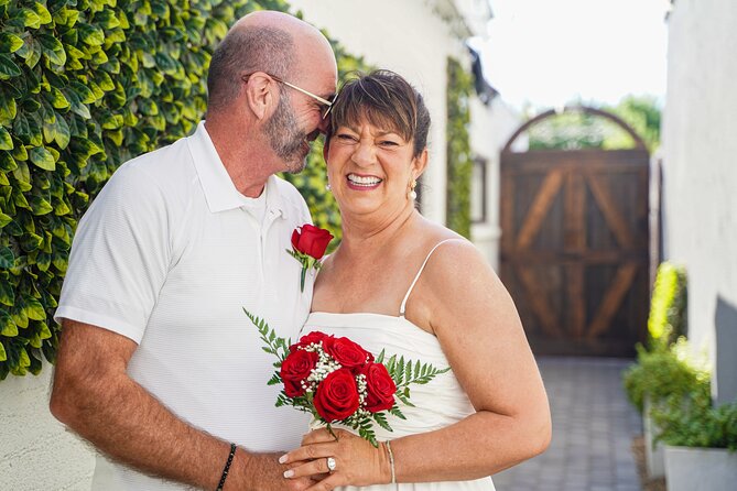 Las Vegas Wedding at The Little Vegas Chapel including Limousine Transportation - What happens inside The Little Vegas Chapel