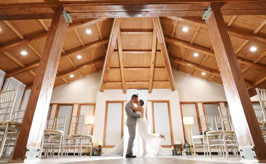 Las Vegas Wedding with Limousine Transportation - What your two hours actually look like