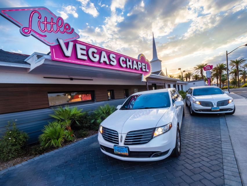 Las Vegas Wedding with Limousine Transportation - The limousine ride and the Las Vegas setting