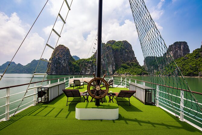 Light Cruise - Luxury Halong Day Cruise ( Limousine - Expressway - Small Group) - Titov Island for swimming and the summit view