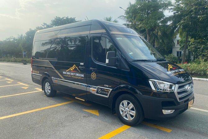 Limousine Bus from Hanoi to Ninh Binh/Tam Coc - Who will get the most from this ride