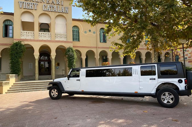 Limousine & nightclub Barcelona - Who will enjoy this most