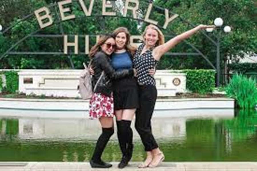 Los Angeles: Private Sightseeing Tour in a Limousine - 5hrs - What Five Hours Really Gives You