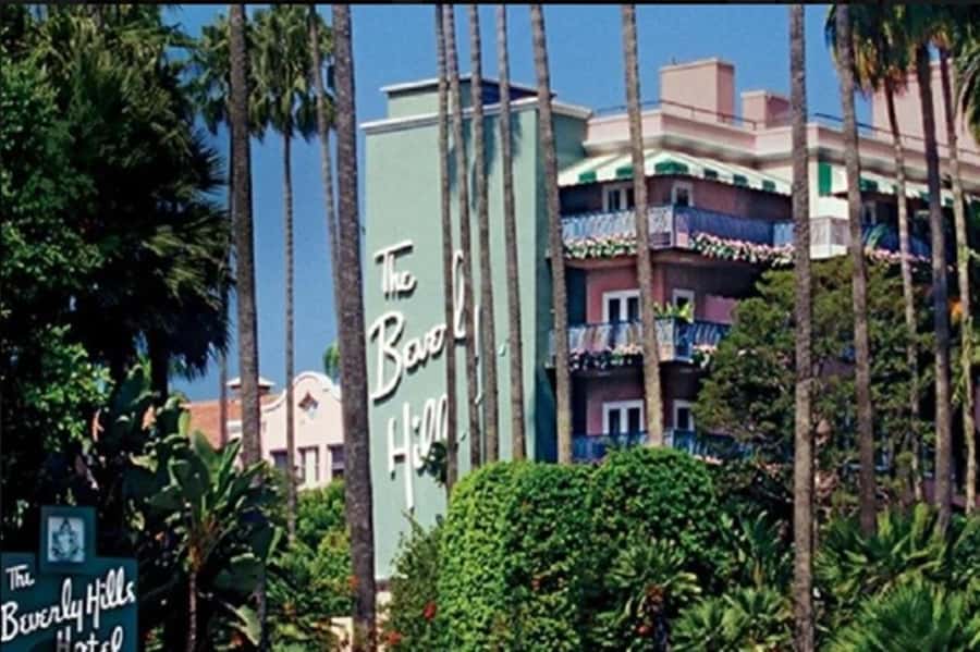 Los Angeles: Private Sightseeing Tour in a Limousine - 5hrs - Santa Monica Pier and the Pacific Coast