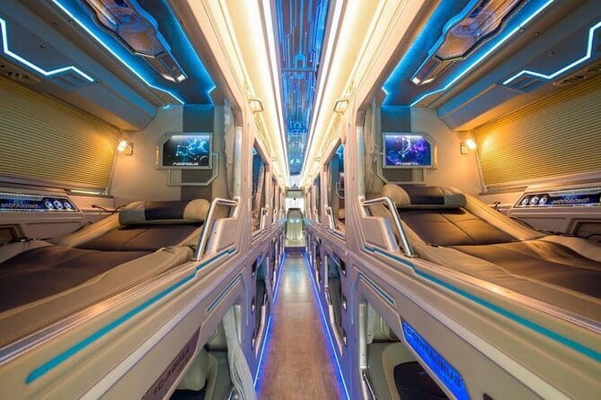 Luxury Bus Limousine Hanoi to Sapa and Sapa to Hanoi - The Limousine Seat Is the Real Value