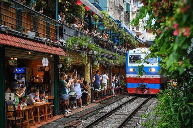 Luxury Bus Limousine Hanoi to Sapa and Sapa to Hanoi - Driving Quality Is the Important Question