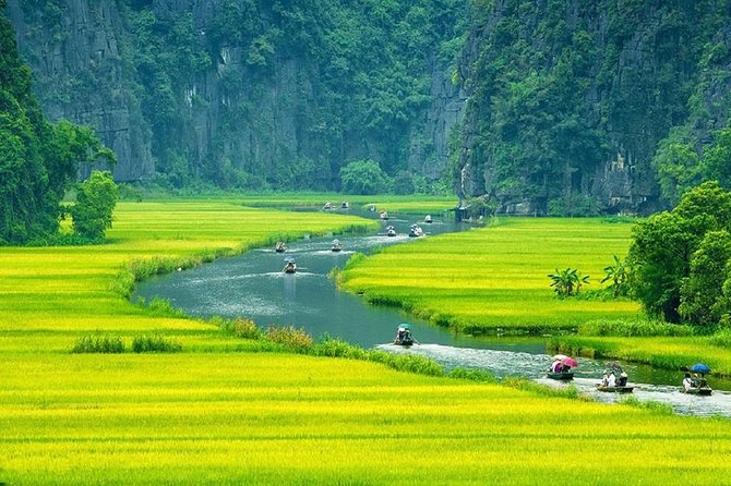 Luxury Hoa Lu - Tam Coc - Mua Cave 1 Day Tour - By Limousine & Small Group - Mua Cave and the nearly 500-step climb