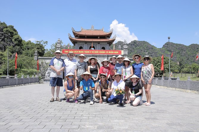 Luxury Hoa Lu Trang An Mua Cave Amazing View - Small Group Tour - Limousine Bus - The 500 steps at Mua Cave
