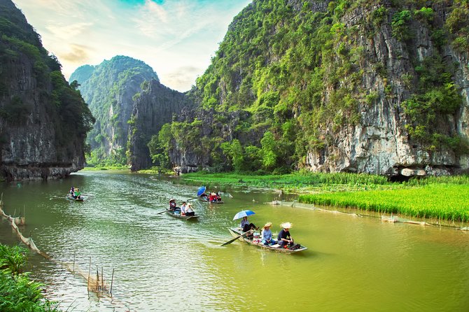 Luxury Hoa Lu Trang An Mua Cave Amazing View - Small Group Tour - Limousine Bus - The guide can shape the whole day