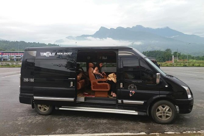 Morning Eco Sapa Bus limousine D-car 8-seat depart from Hanoi Old Quarter - The driving question you should take seriously