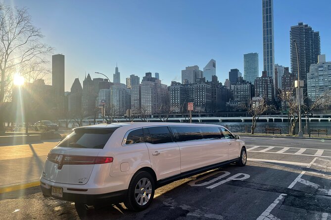 New York City Airport Arrival Transfer by Limo LGA JFK EWR - Why the $215 group rate can make sense