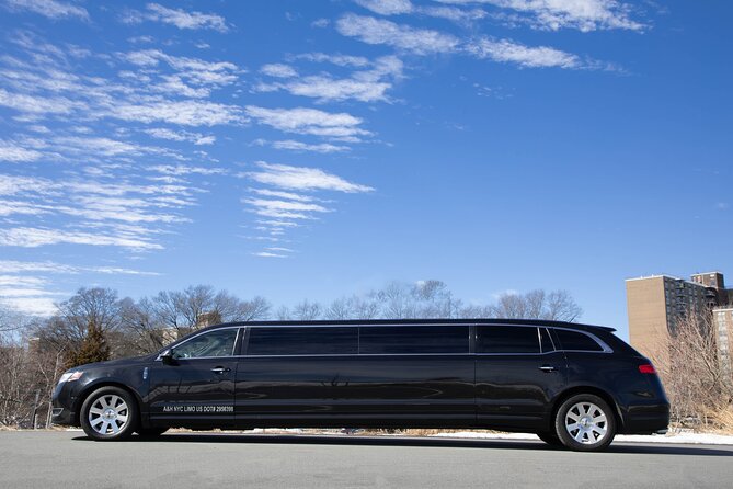 New York City Airport Arrival Transfer by Limo LGA JFK EWR - Comfort features and their limits
