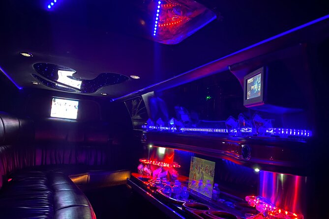 Newark (EWR) Airport Stretch Limo Service To NYC - A closer look at the arrival process