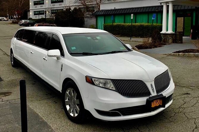 Newark (EWR) Airport Stretch Limo Service To NYC - The strongest points and the real drawbacks