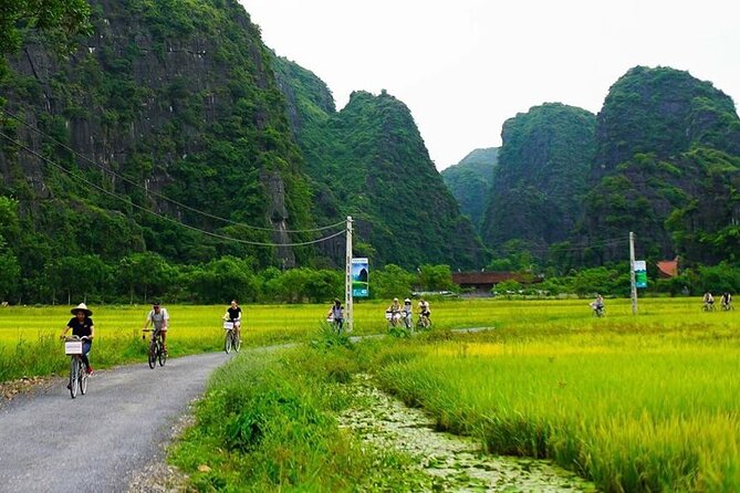 Ninh Binh Day Tour Tam Coc Mua Cave Hoa Lu Buffet Lunch Limousine - A 30 to 45 minute bicycle ride through the countryside