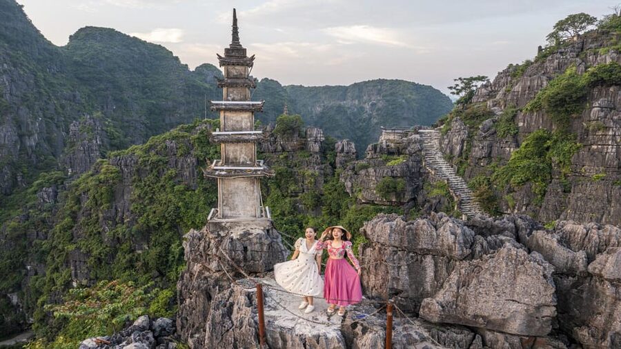 Ninh Binh: Hoa Lu Tam Coc Hang Mua on Limousine and Cycling - Key points to know before booking