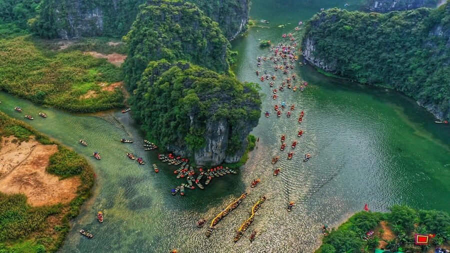 Ninh Binh: Hoa Lu Tam Coc Hang Mua on Limousine and Cycling - Hoa Lu and the temples of Vietnam’s first imperial capital