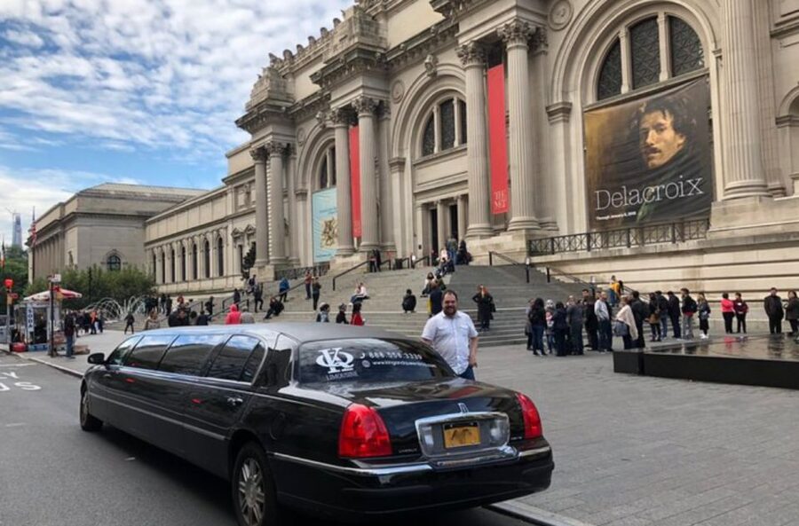 NYC Limousine Tour By Stretch Limo-King And Queen Limo NYC - Hudson Yards begins the Midtown sweep