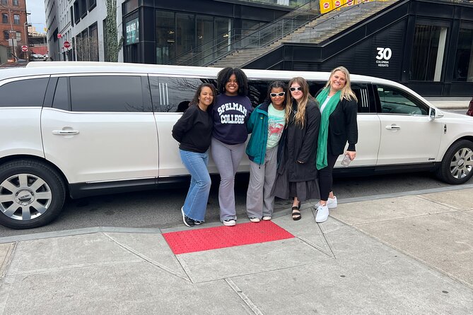 NYC Limousine Tour (New York "NYC Limo Tour" Limo, SUV Or Van ) - Drivers who shape the experience