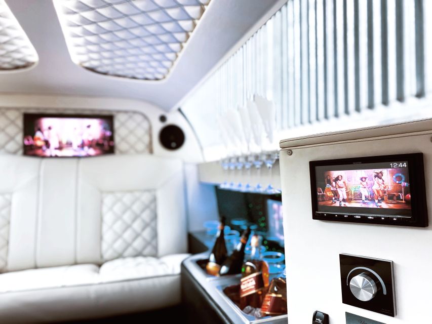 Prague: 1-Hour Vintage Limousine Rental - Champagne, extra drinks, and the real cost