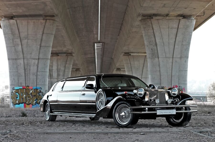 Prague: 1-Hour Vintage Limousine Rental - The drivers can make or break the hour