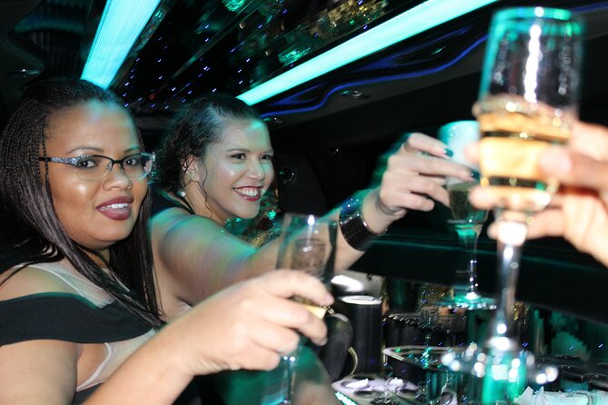 Private 2-Hour Limo Tour of Las Vegas with Champagne - The Welcome to Fabulous Las Vegas sign in 15 minutes