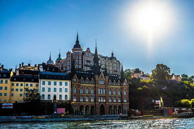 Private 4h VIP city tour by limousine car and guide in Stockholm - City Hall and the Golden Hall