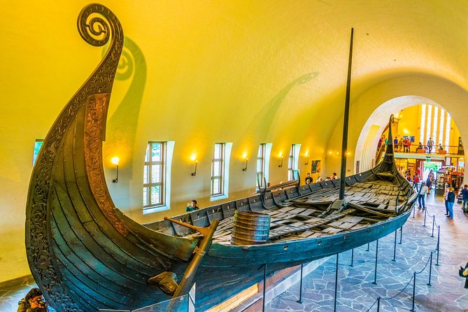 Private 5-hrs Oslo Exclusive Driverguide Luxury Limo/Van-Tour incl Museums - Ekebergparken gives you Oslo from above