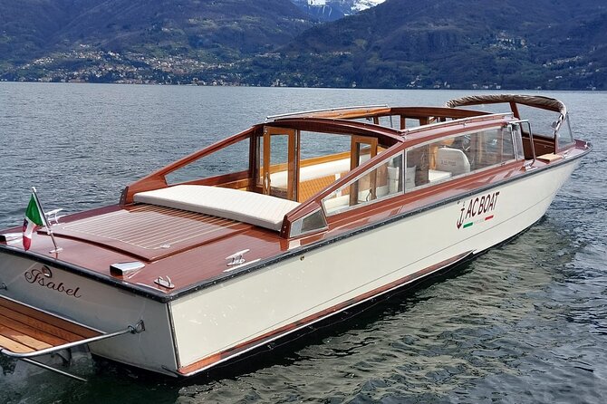 Private Boat Tour on Lake Como with Venetian Limousine - Film locations and villas built for grand occasions