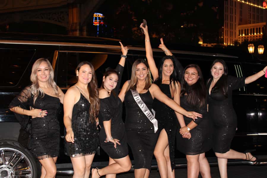 Private Limo 2.5hr Tour of Vegas with Champagne - Why This Tour Makes Sense for a First Look at Vegas