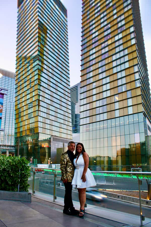Private Limo 2.5hr Tour of Vegas with Champagne - Champagne, Souvenirs, and What the Price Really Covers