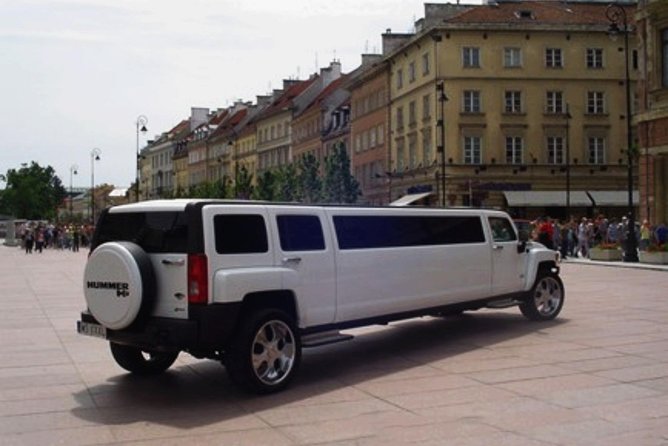 Private Limo Service: Airport Transfer from Chopin WAW - Leaving Warsaw Chopin Airport without the usual arrival fuss