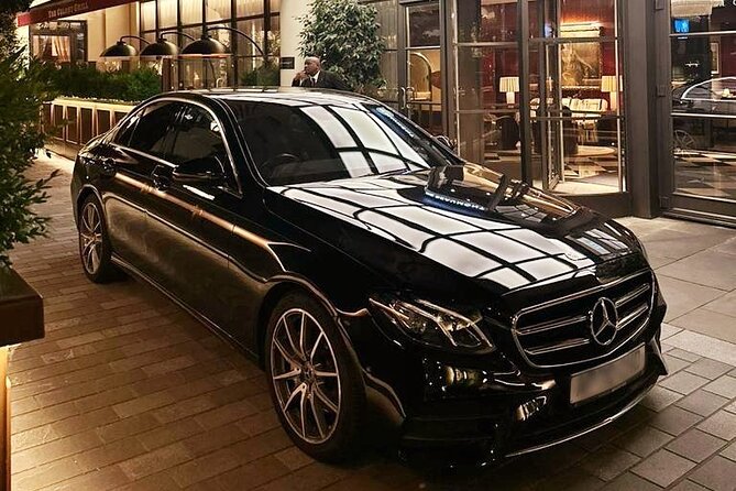 Private limo transfers Gatwick Airport to/from any London hotel - What the strong rating tells you, and what it does not