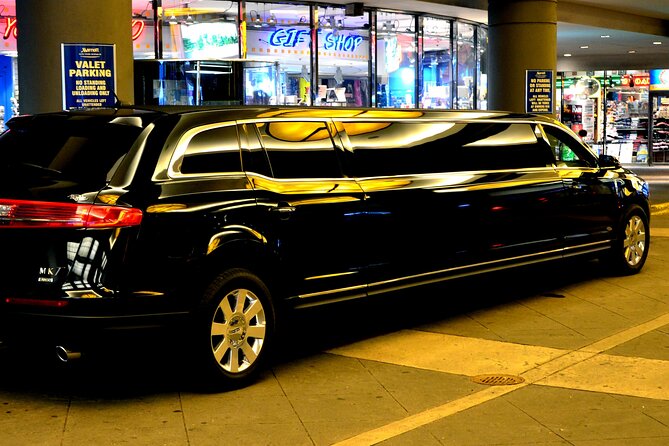Private NYC tour by stretch limousine, choose 3 or 5-hour options - Three hours or five hours?