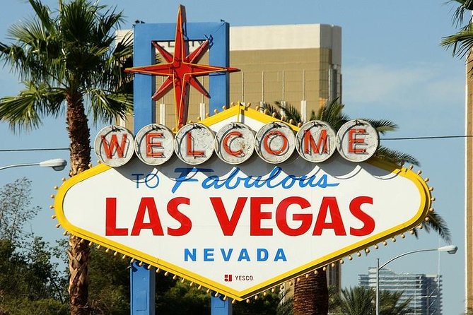 Private Roundtrip Transfer: To Las Vegas by Luxury Limo - The drivers make the biggest difference