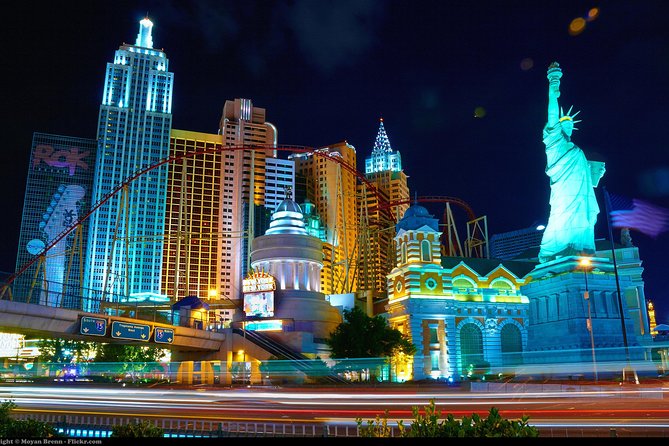 Private Roundtrip Transfer: To Las Vegas by Luxury Limo - What $272.72 per person really buys you