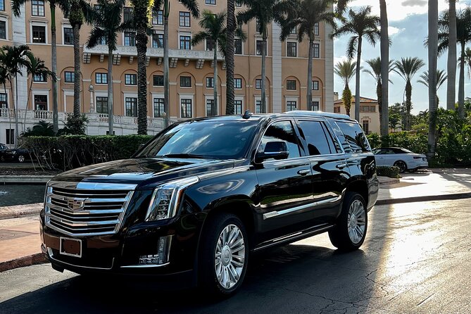 Private SUV Limo Services in Miami FL - Riding in the Cadillac Escalade Platinum