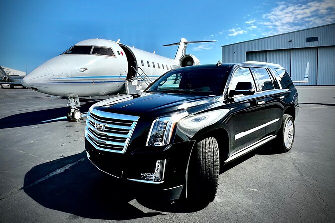 Private SUV Limo Services in Miami FL - Airport pickup with flight and luggage details