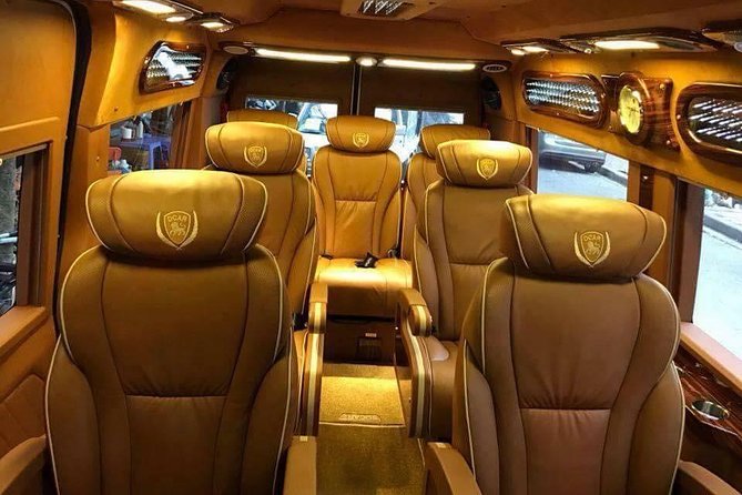 Private Transfers Hanoi <=> Halong One Way by Limousine Vehicles - The pickup: hotel lobby or Noi Bai arrival hall
