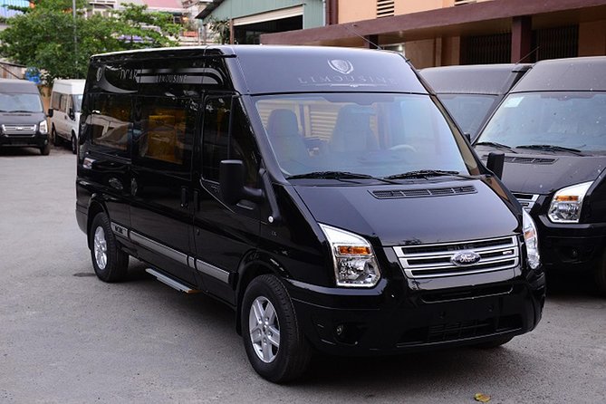 Private Transfers Hanoi <=> Halong One Way by Limousine Vehicles - Inside the limousine for the 2-hour-15-minute ride