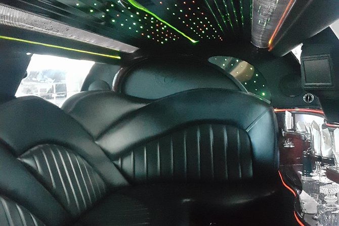 Round Trip Nassau Airport ARRIVAL (NASSAU LIMOUSINE) - Key points to know before booking