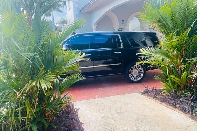 Royal Limousine Service - Turning a ride into a day around the island