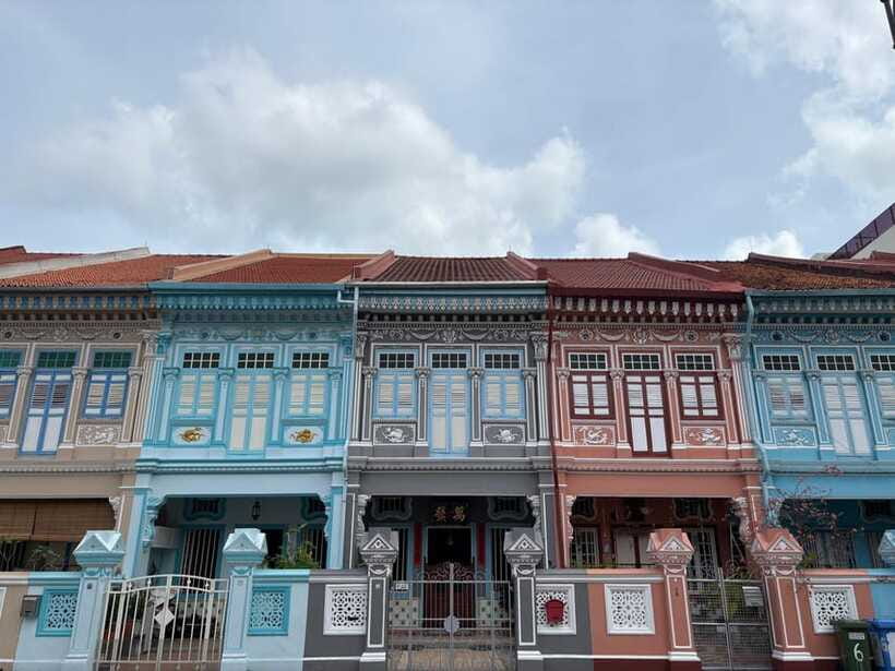Singapore Limousine Van Tour: ️ Shopping & Street Food Trail - Haji Lane is the photo stop with personality