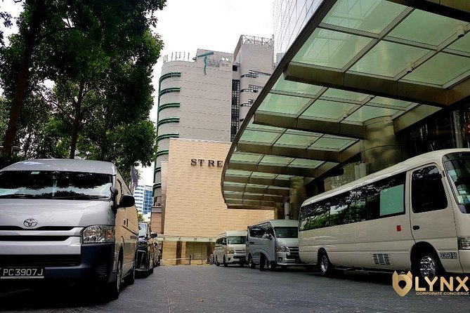 Singapore Premium Chauffeur Airport Arrival or Departure Limousine services - Why a private Changi Airport transfer can be worth it